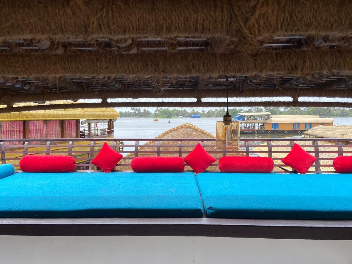 Hotel Why Not Houseboat Alappuzha Exterior foto