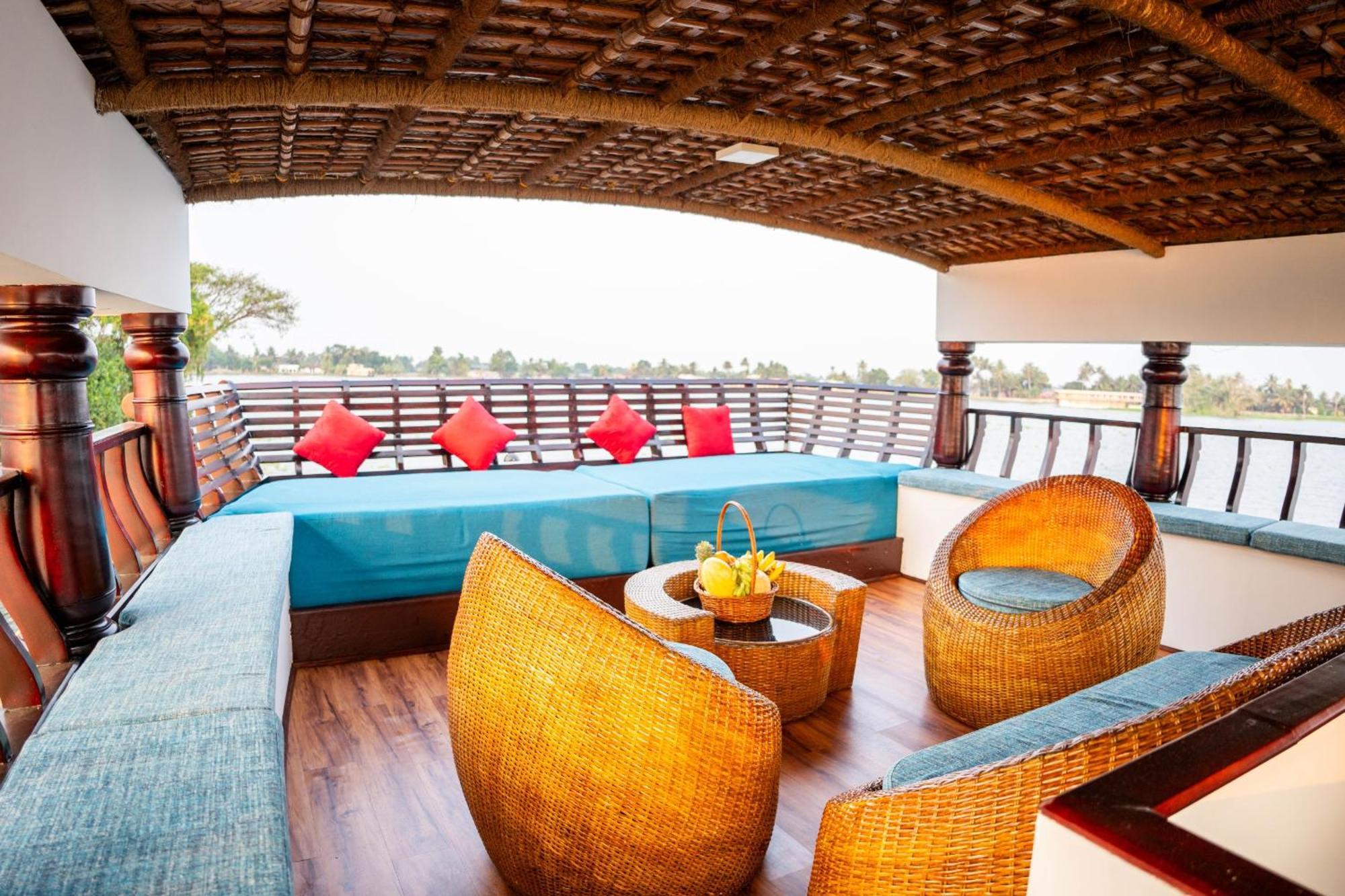 Hotel Why Not Houseboat Alappuzha Exterior foto