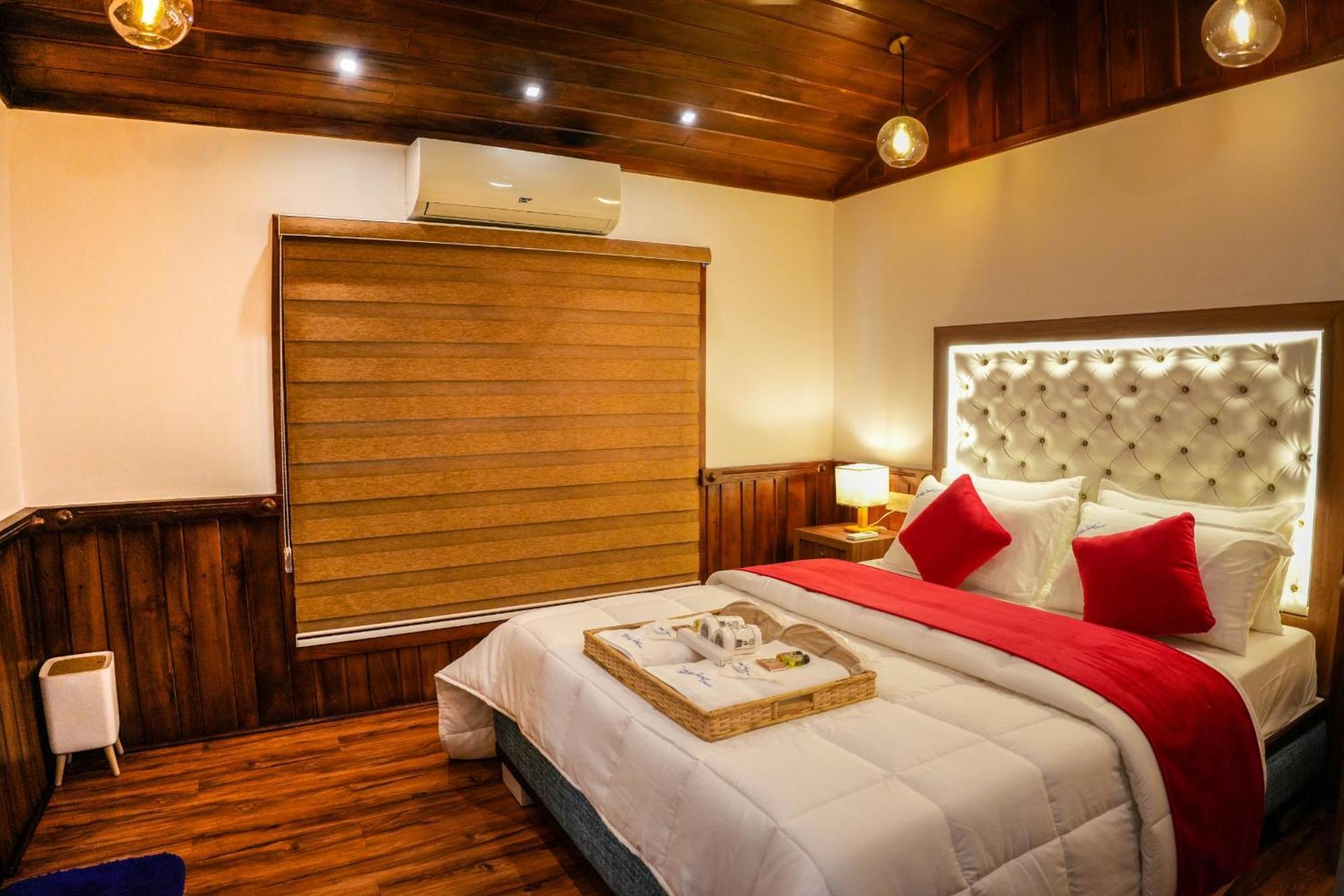 Hotel Why Not Houseboat Alappuzha Exterior foto
