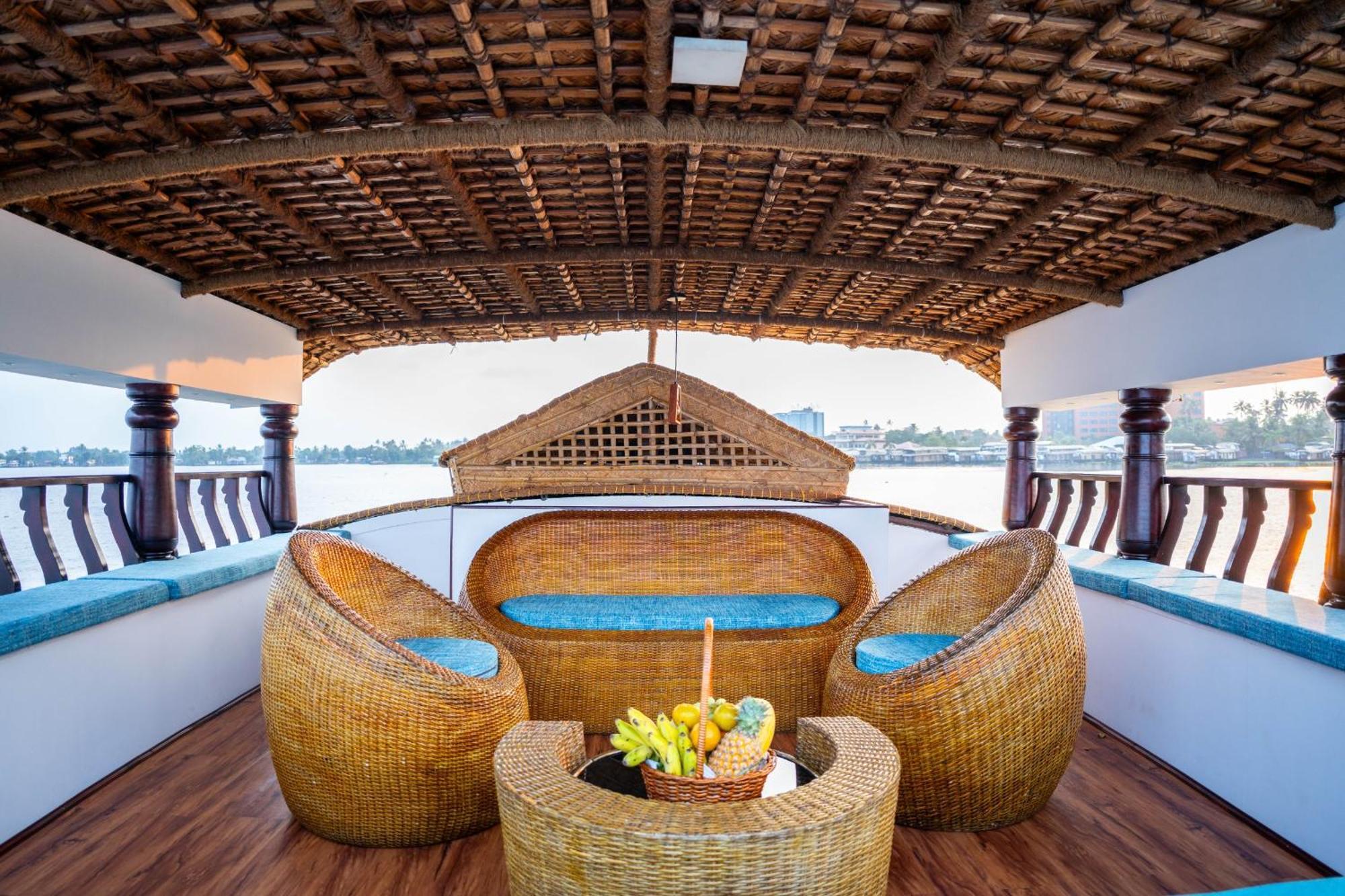 Hotel Why Not Houseboat Alappuzha Exterior foto